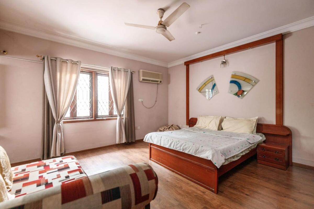 Westside Bungalow By Jadecaps Nr Wtc Rajajinagar Villa Bangalore Exterior photo
