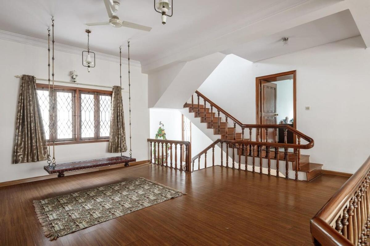 Westside Bungalow By Jadecaps Nr Wtc Rajajinagar Villa Bangalore Exterior photo